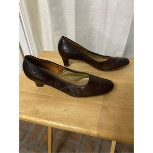 Vitality vintage croc leather block heels size 9
